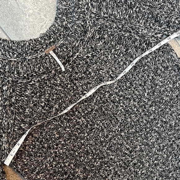 Free People Sweater - Picture 7 of 10